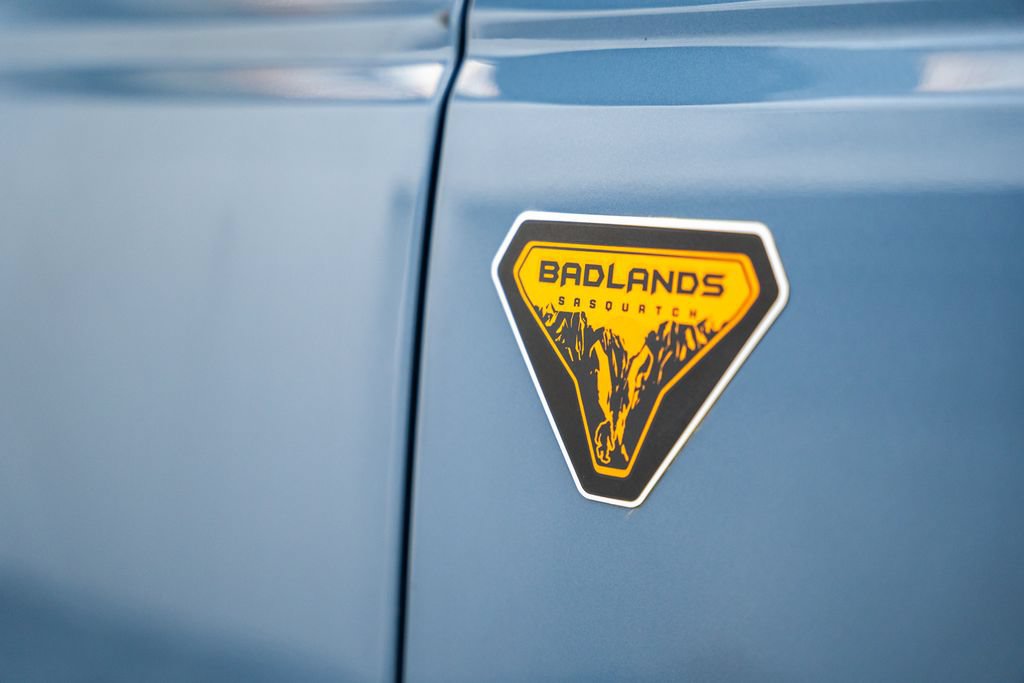 Certified 2025 Ford Bronco Badlands AWD/4WD image 16