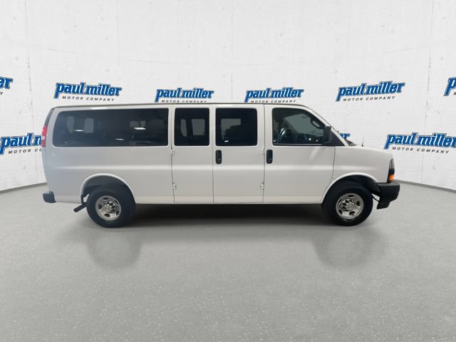 Used 2025 Chevrolet Express 3500 LS RWD image 12