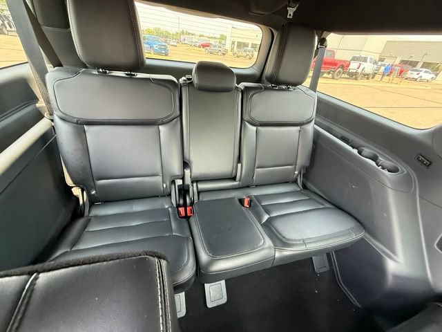 Certified 2026 Ford Expedition Max Platinum w/ Stealth Performance Package AWD/4WD image 15