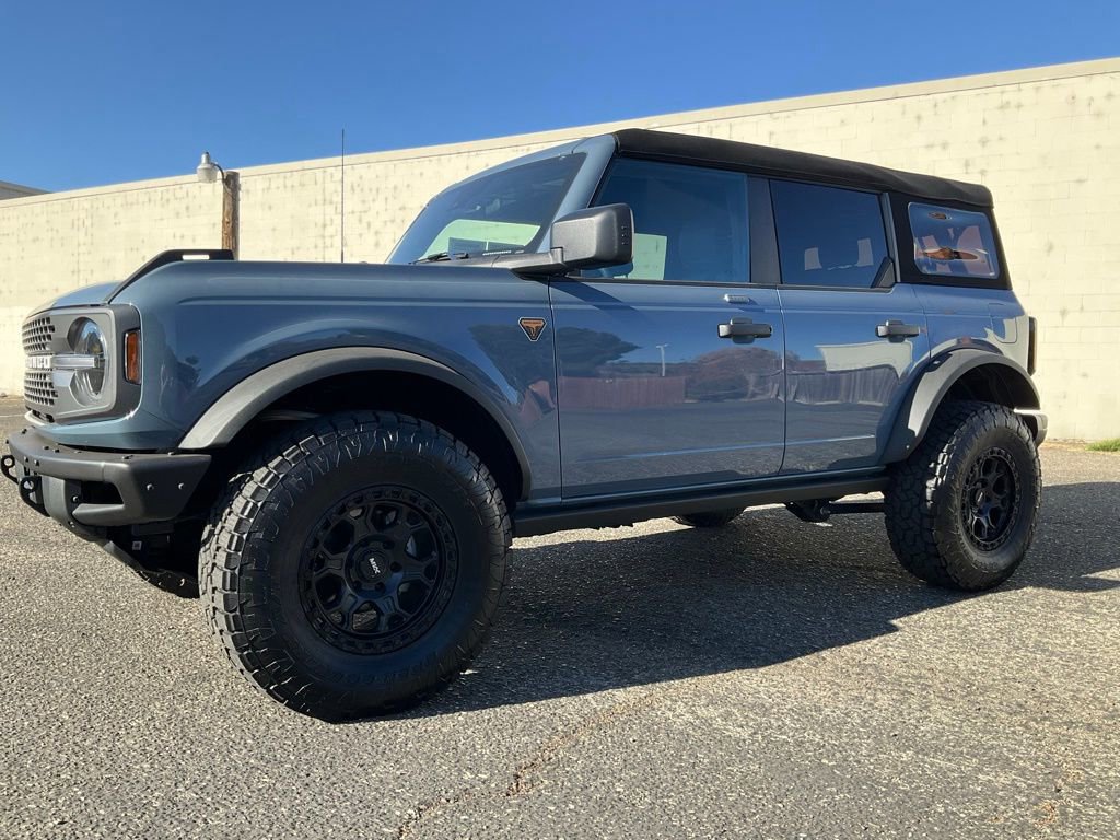 Certified 2023 Ford Bronco Badlands image 3