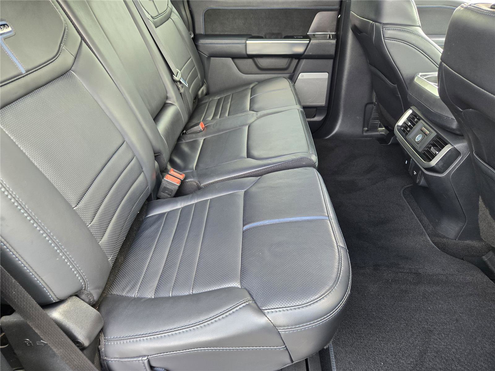 Certified 2025 Ford F150 Platinum w/ FX4 Off-Road Package AWD/4WD image 30