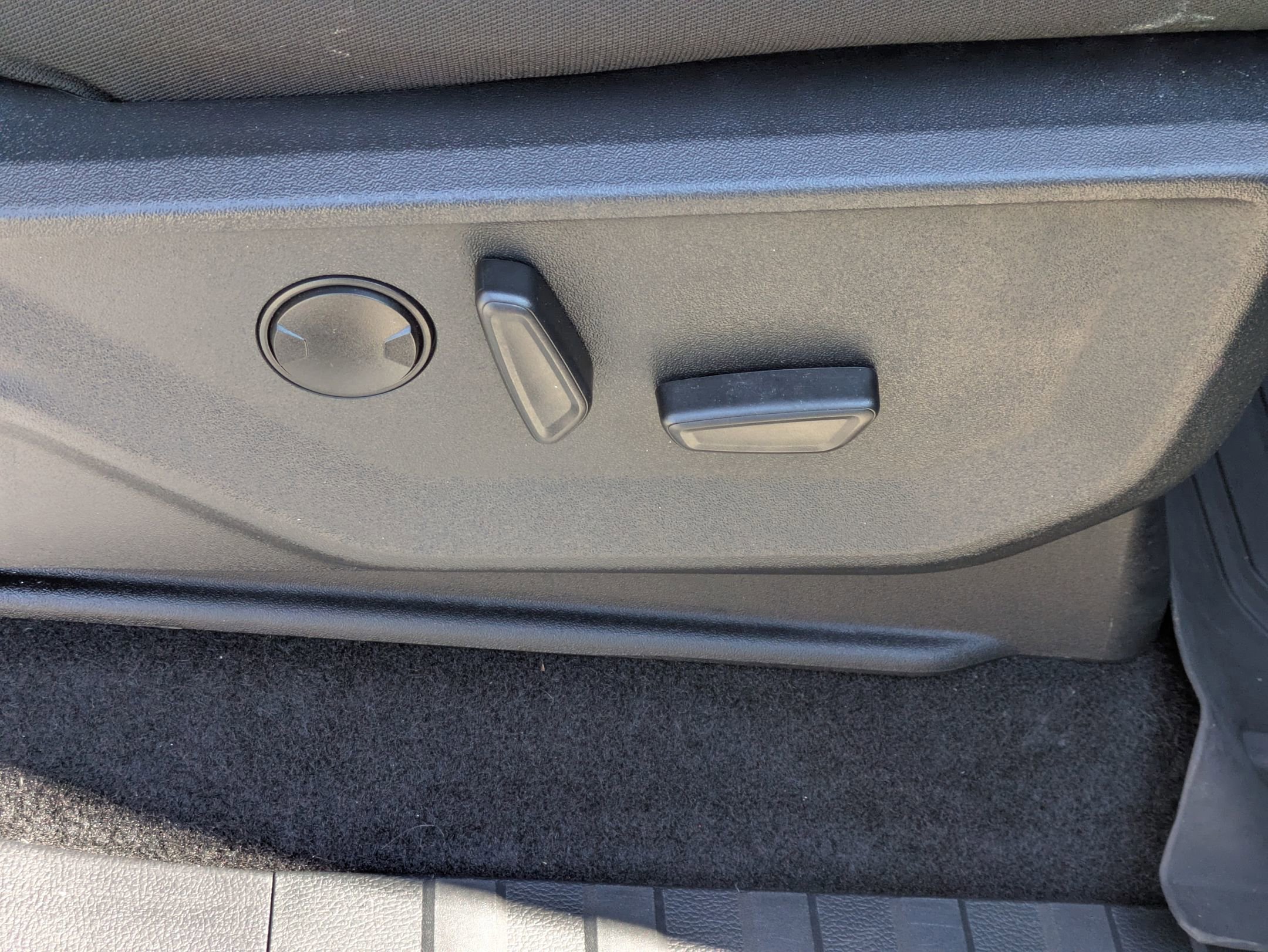 Certified 2023 Ford F150 XLT w/ Equipment Group 302A High image 37