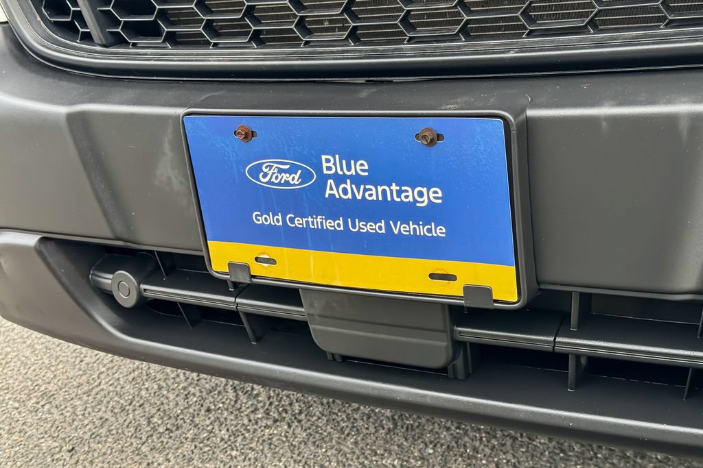 Certified 2023 Ford Transit 250 Medium Roof RWD image 9