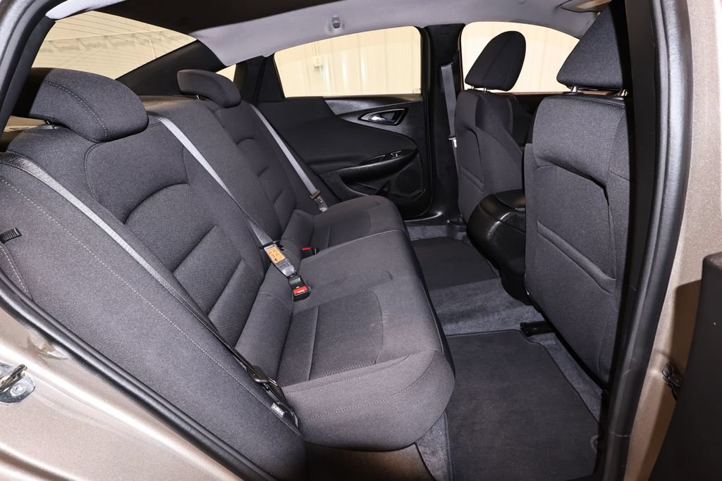 Used 2022 Chevrolet Malibu RS FWD image 18