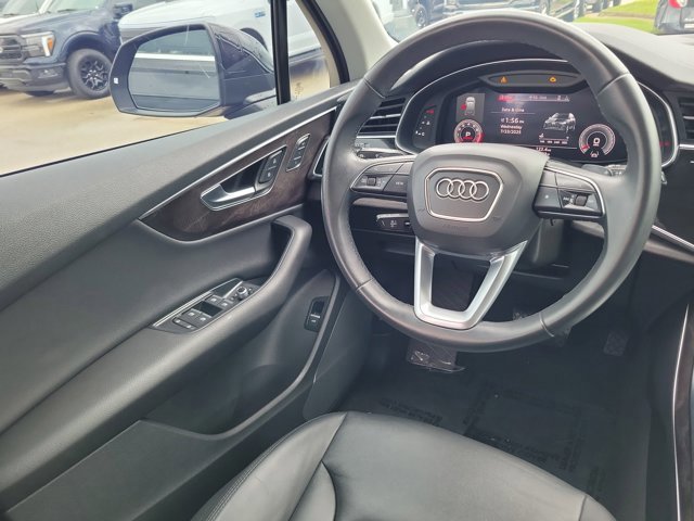 Used 2023 Audi Q7 3.0T Premium image 11
