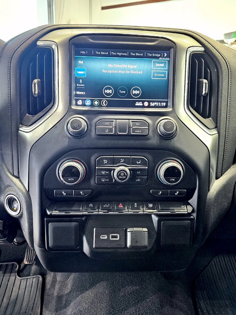 Used 2022 Chevrolet Silverado 1500 LT AWD/4WD image 20