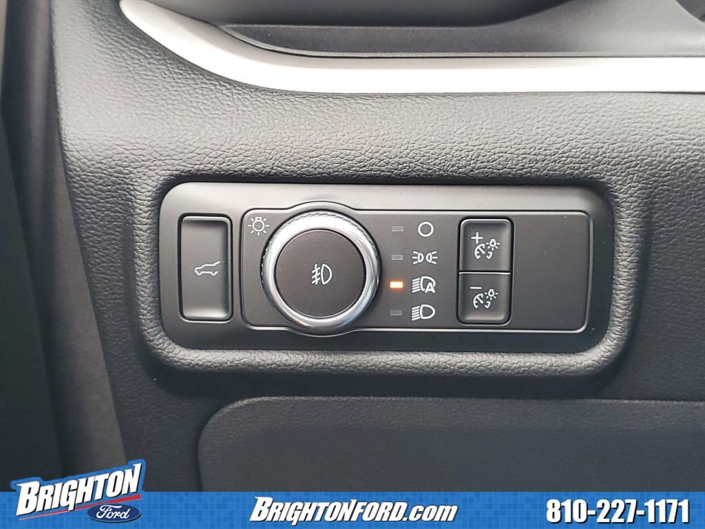 Certified 2023 Ford Explorer XLT w/ Equipment Group 202A image 19