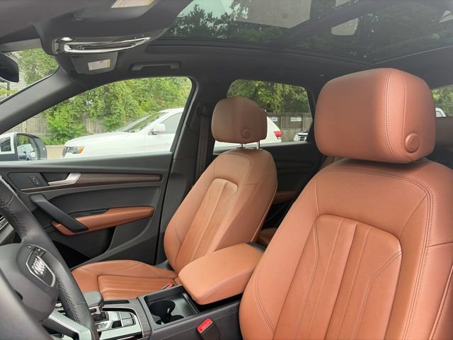 Used 2023 Audi Q5 2.0T Premium w/ Convenience Package AWD/4WD image 27