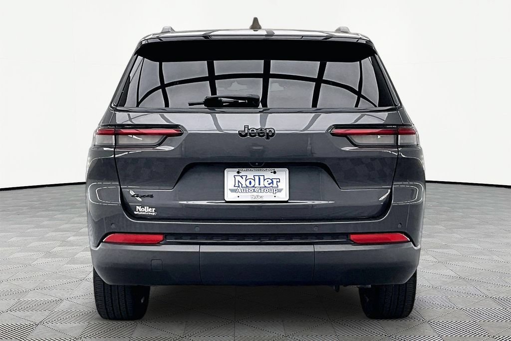 Used 2024 Jeep Grand Cherokee L Laredo AWD/4WD image 4