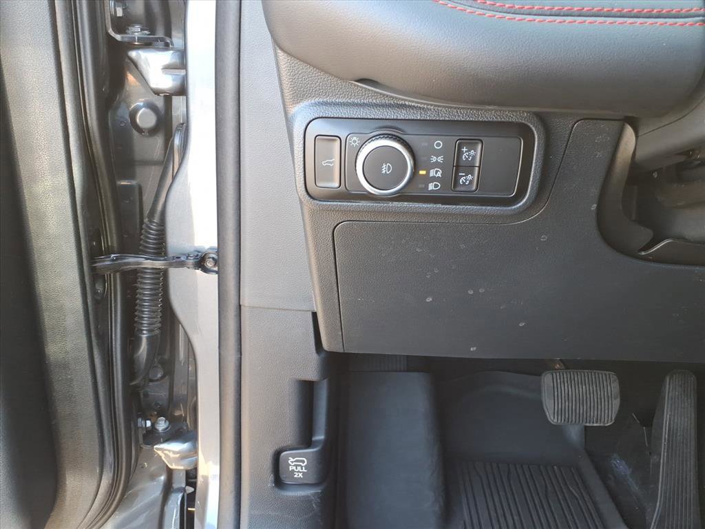 Certified 2025 Ford Explorer ST image 11