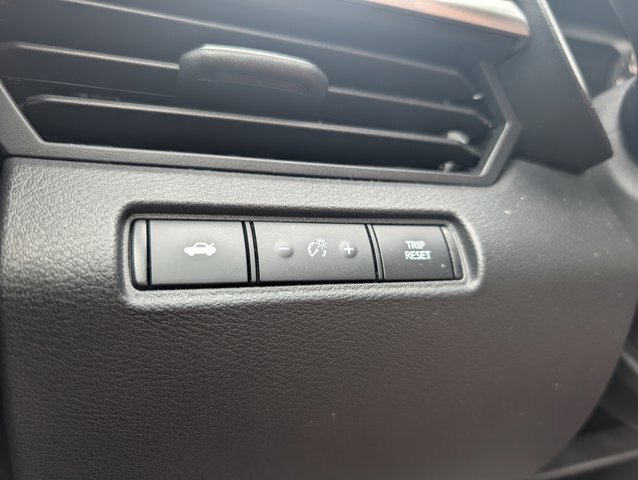 Used 2025 Nissan Altima 2.5 SV AWD/4WD image 22
