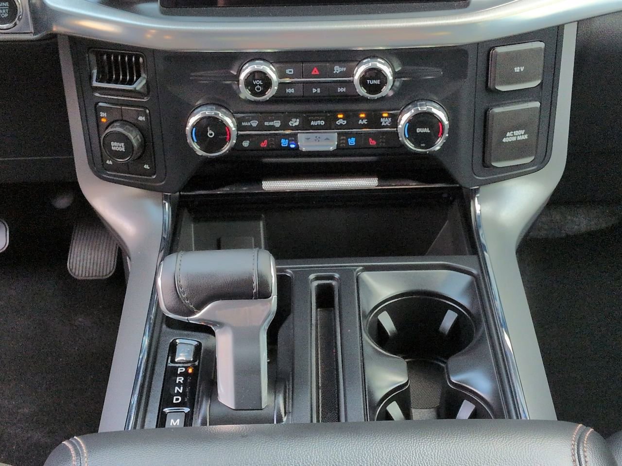 Certified 2025 Ford F150 Lariat w/ Equipment Group 501A Mid AWD/4WD image 19