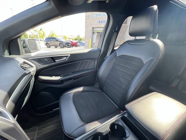 Certified 2024 Ford Edge ST-Line w/ Class II Trailer Tow Package AWD/4WD image 21