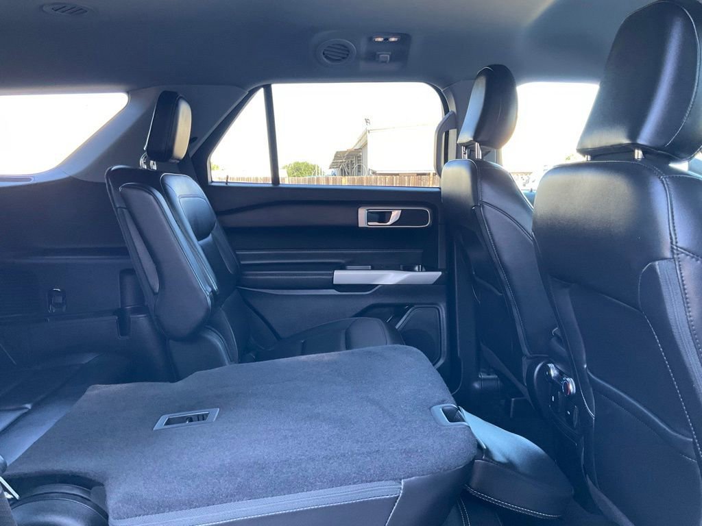 Certified 2022 Ford Explorer XLT w/ Equipment Group 202A image 59
