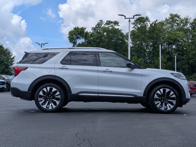 Certified 2026 Ford Explorer Platinum w/ LUX Leather Package AWD/4WD image 4