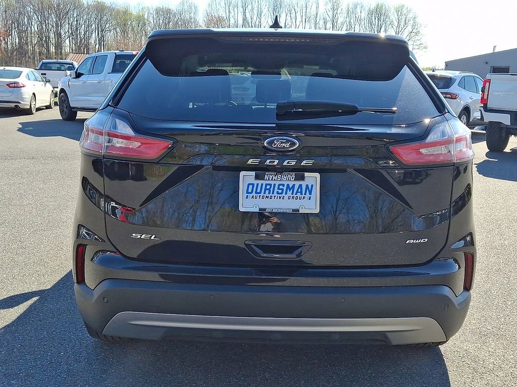 Certified 2024 Ford Edge SEL AWD/4WD image 5