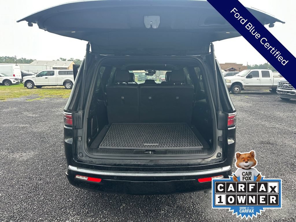 Used 2024 Jeep Wagoneer L Series II w/ Flexible Seating Group RWD image 33