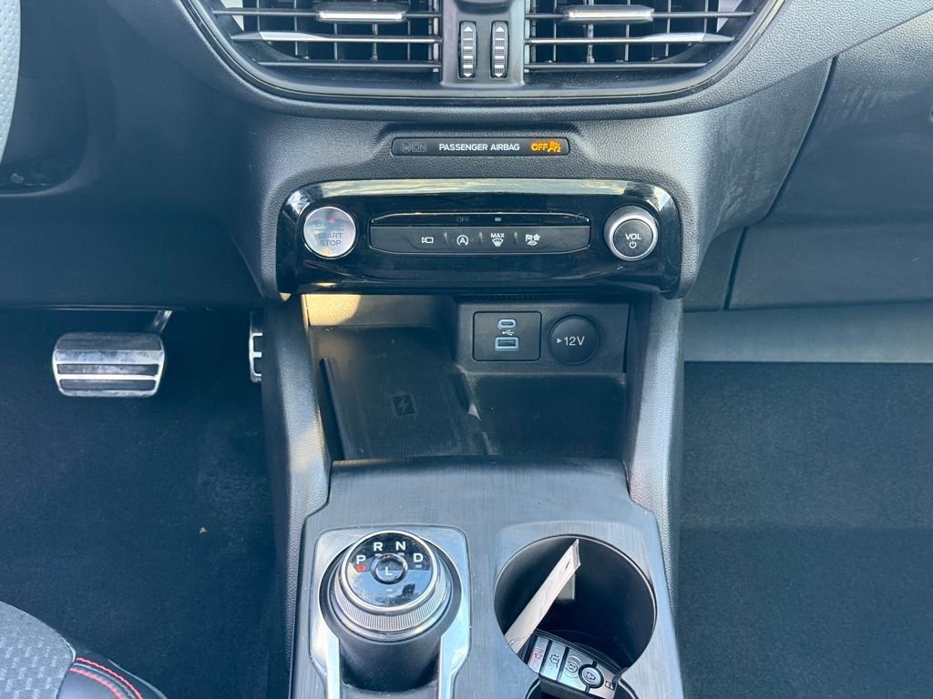 Certified 2023 Ford Escape ST-Line Select w/ Tech Pack #2 image 17