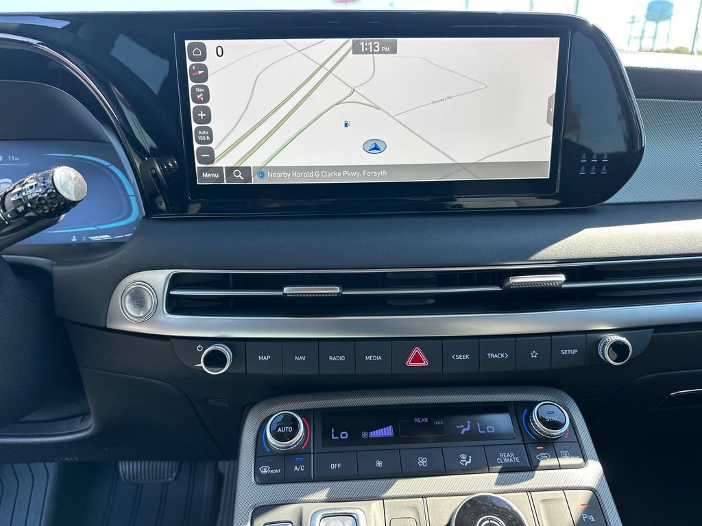 Used 2025 Hyundai Palisade SE FWD image 28