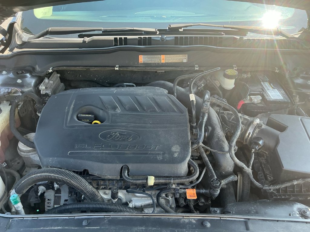 Certified 2017 Ford Fusion SE w/ Fusion SE Technology Package FWD image 25