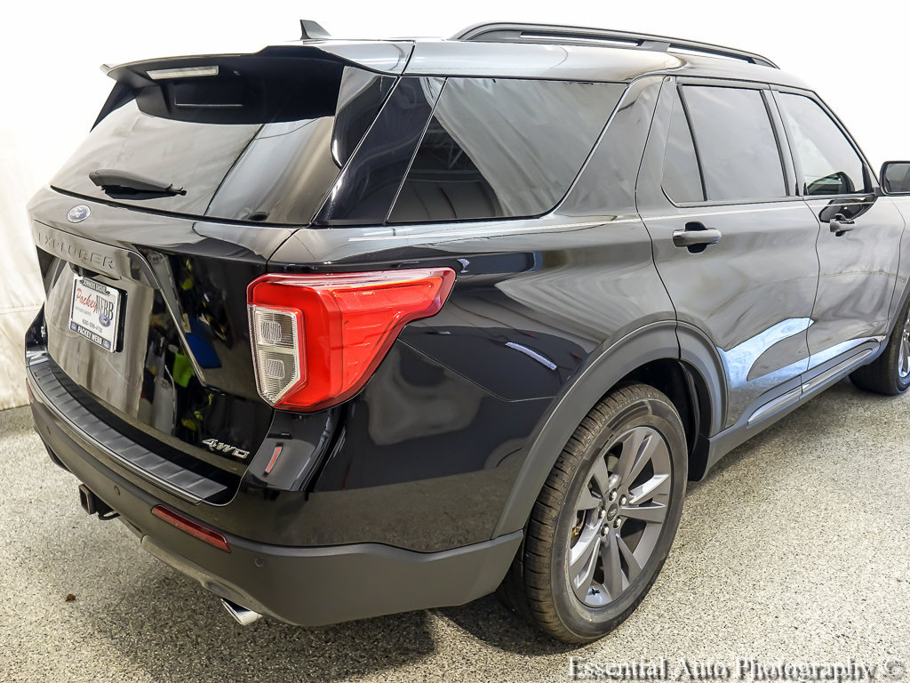 Certified 2021 Ford Explorer XLT w/ Equipment Group 202A AWD/4WD image 7
