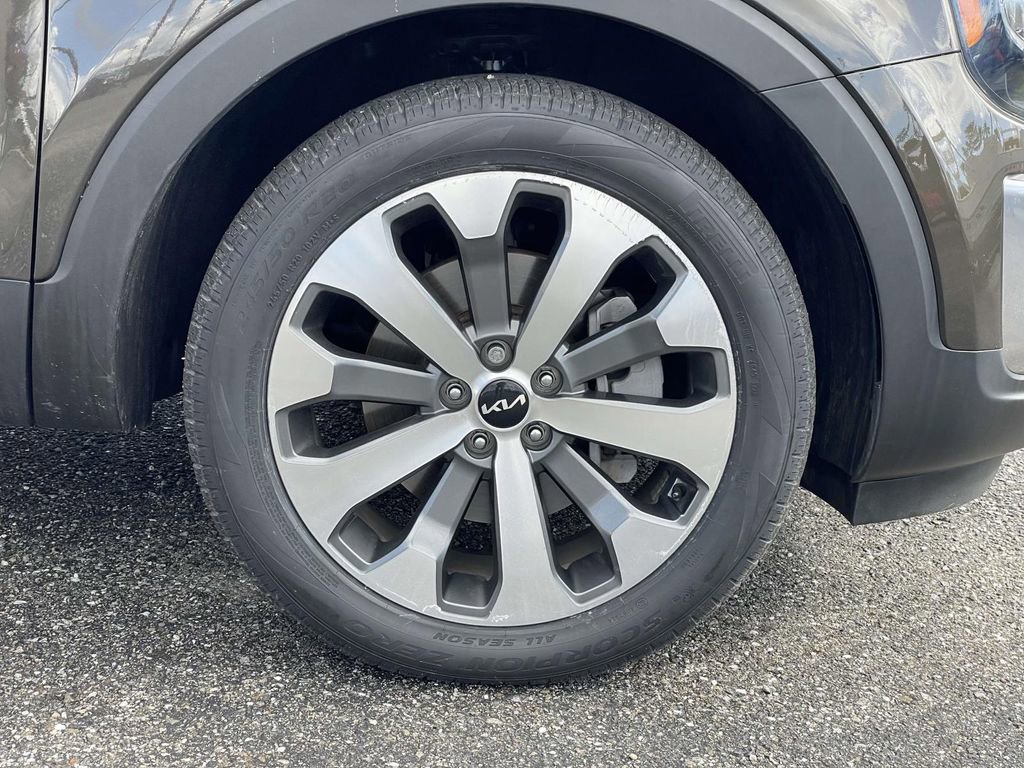 Used 2022 Kia Telluride EX w/ EX Premium Package image 32