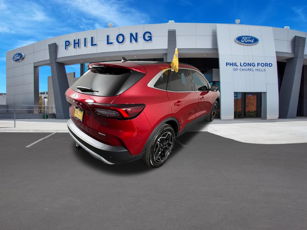 Certified 2026 Ford Escape Platinum w/ Premium Technology Package AWD/4WD image 5
