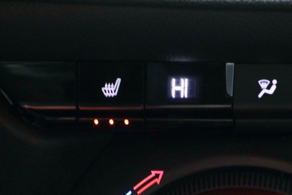 Used 2025 Chevrolet Blazer RS image 11