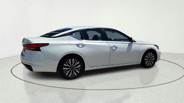 Used 2023 Nissan Altima 2.5 SV FWD image 33