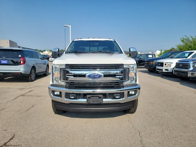 Certified 2019 Ford F250 XLT w/ XLT Premium Package AWD/4WD image 8