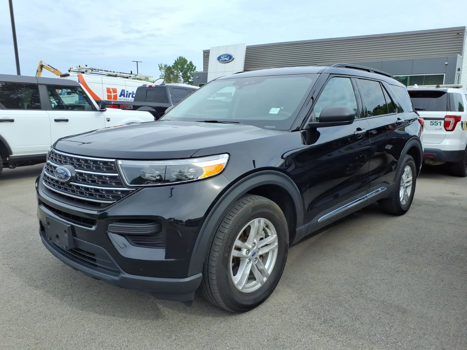 Certified 2023 Ford Explorer XLT AWD/4WD image 5