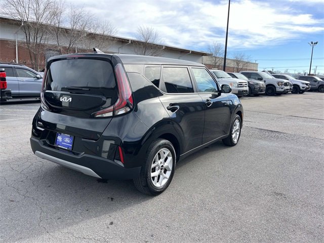 Used 2024 Kia Soul LX w/ Option Group 015 image 3