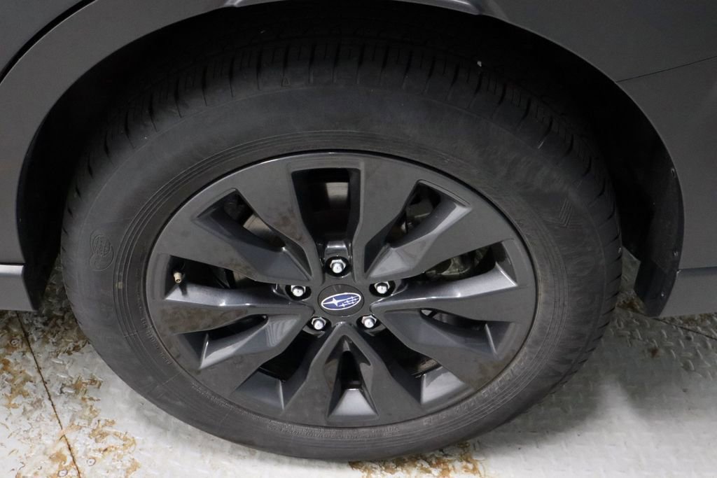 Used 2025 Subaru Outback Onyx Edition image 19