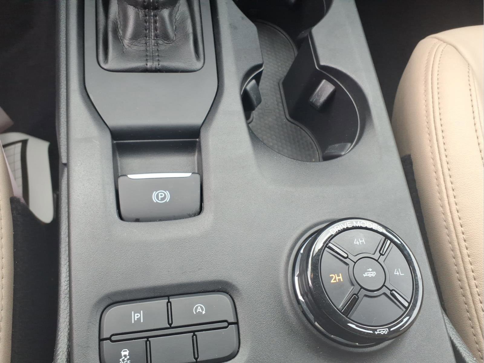 Certified 2024 Ford Ranger Lariat w/ Advanced Towing Package image 18