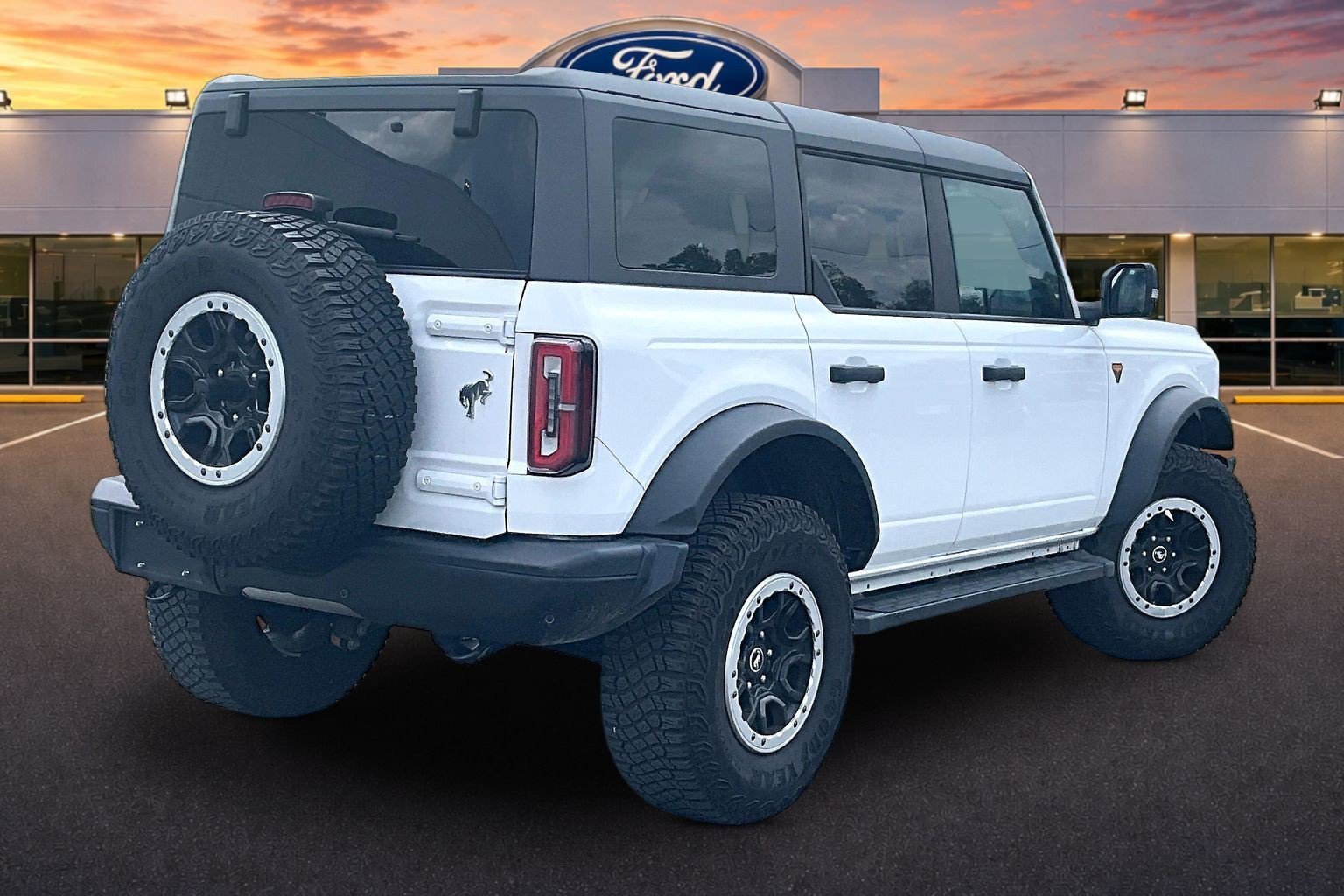 Certified 2023 Ford Bronco Badlands AWD/4WD image 13