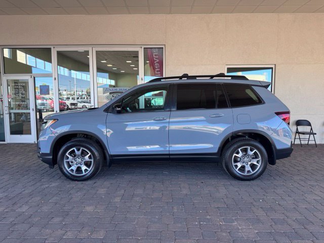 Used 2022 Honda Passport TrailSport image 2