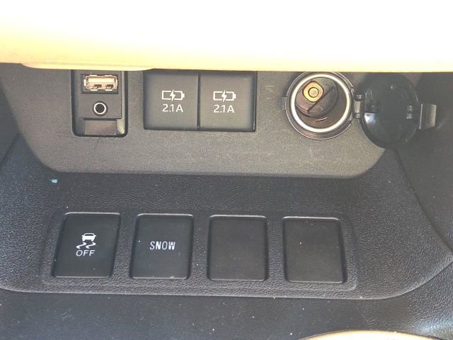 Used 2018 Toyota Highlander Limited FWD image 36