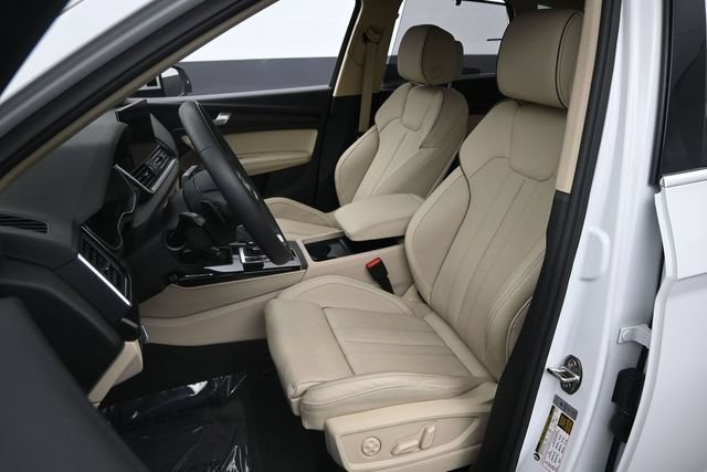 Used 2025 Audi Q5 Premium Plus w/ Premium Plus Package AWD/4WD image 20