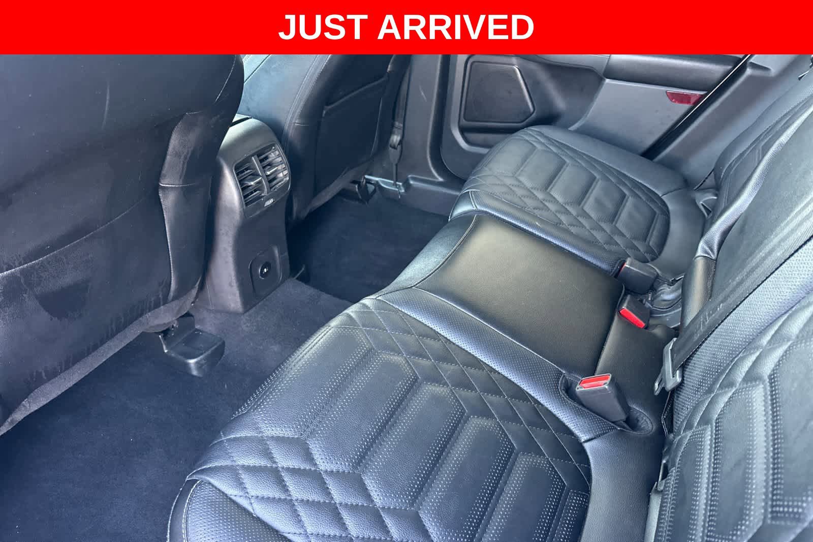 Certified 2023 Ford Escape SE w/ PHEV Premium Package FWD image 4
