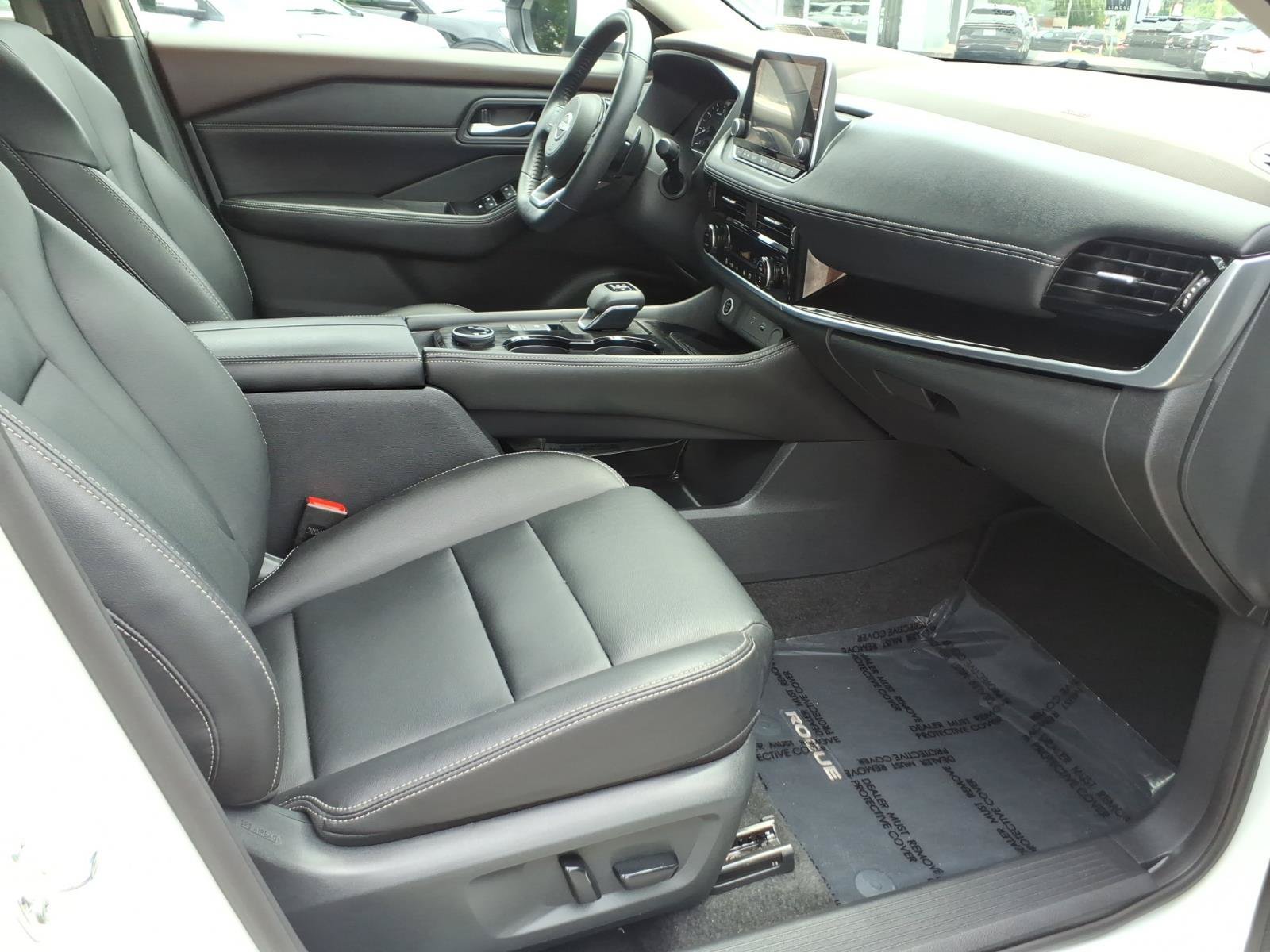 Used 2023 Nissan Rogue SL AWD/4WD image 30