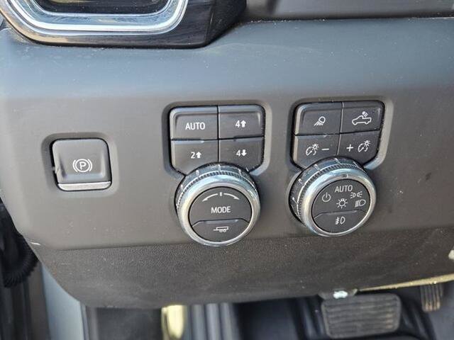 Used 2025 GMC Sierra 2500 Denali Ultimate AWD/4WD image 28