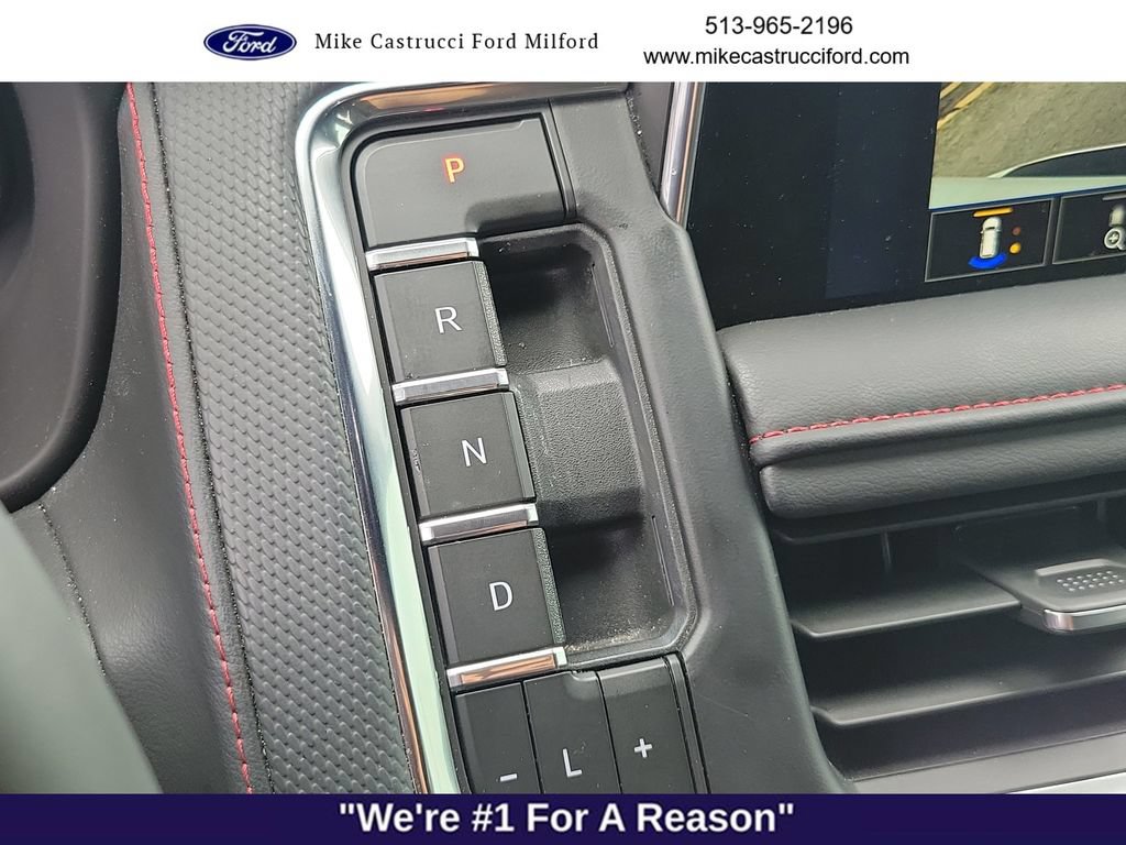 Used 2024 Chevrolet Tahoe RST w/ Luxury Package AWD/4WD image 15