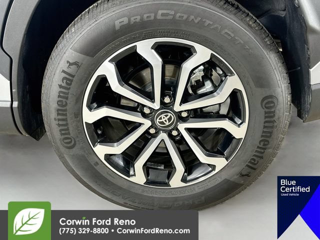 Used 2025 Toyota Corolla Cross AWD Hybrid image 32