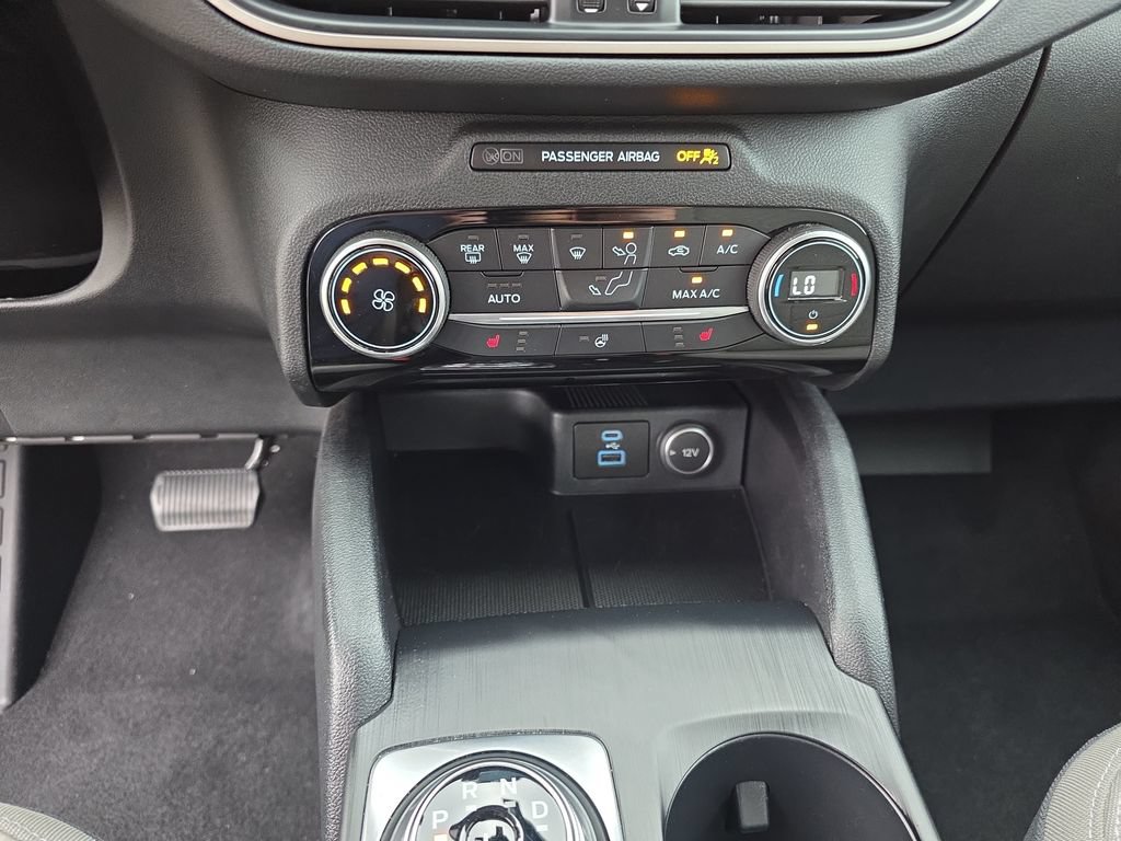 Certified 2021 Ford Escape SE w/ Cold Weather Package AWD/4WD image 21