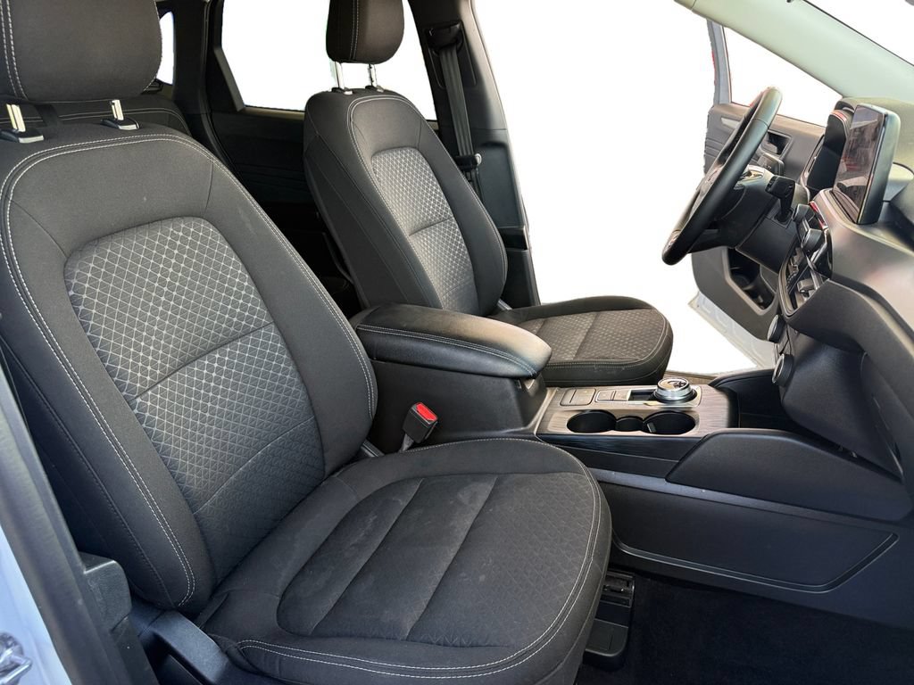 Certified 2025 Ford Escape Active w/ Cold Weather Package FWD image 25