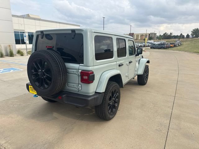 Used 2024 Jeep Wrangler Unlimited Sahara AWD/4WD image 3