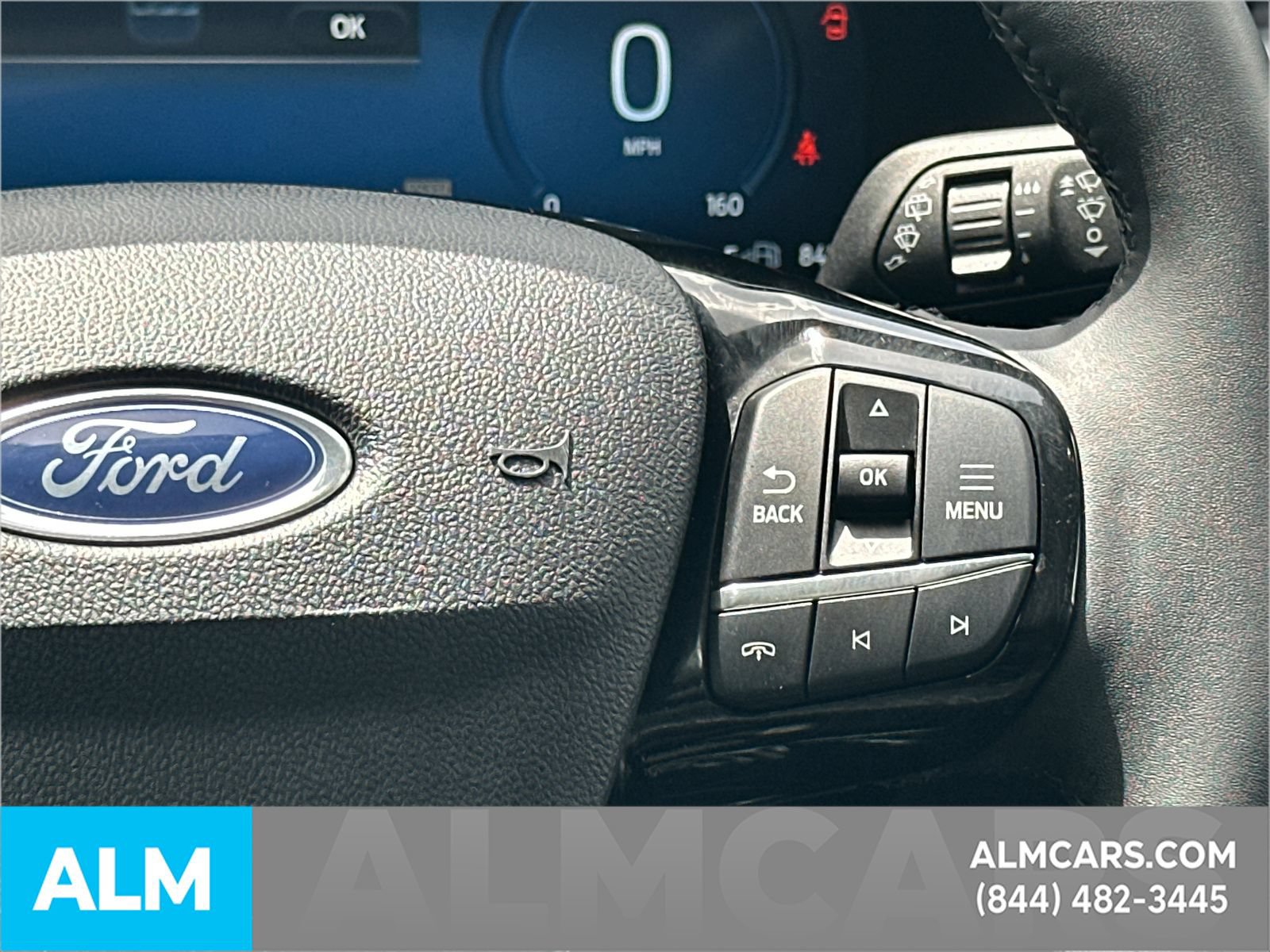 Certified 2025 Ford Escape Platinum AWD/4WD image 30