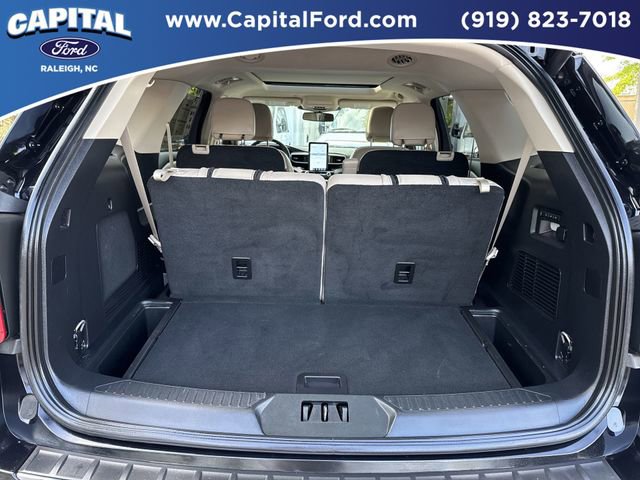 Certified 2023 Ford Explorer Limited w/ Limited Technology Package AWD/4WD image 17