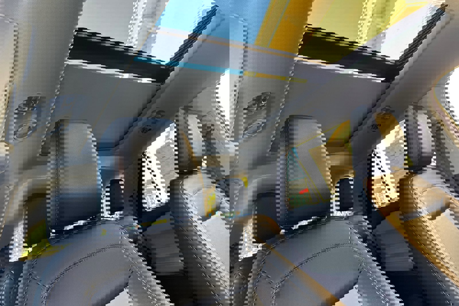 Certified 2023 Ford Explorer XLT w/ Equipment Group 202A image 18