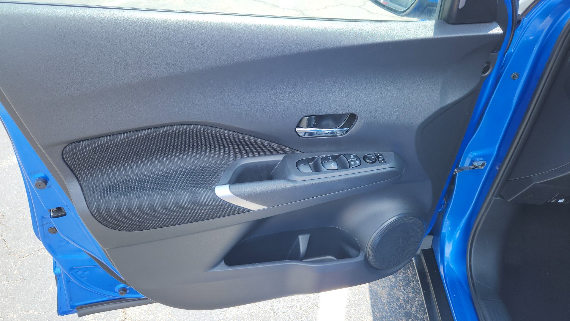 Used 2022 Nissan Kicks SV FWD image 23